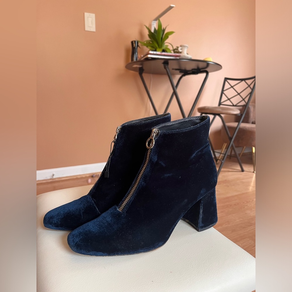 ZARA VELVET MIDNIGHT CHUNKY HEEL